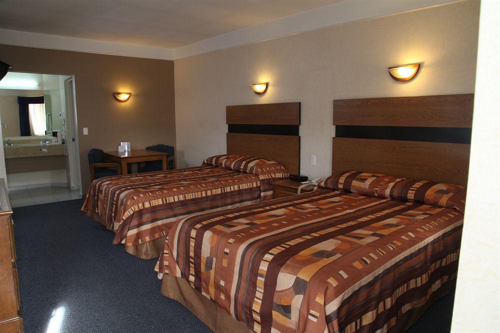 American Inn Hotel & Suites Parral Dış mekan fotoğraf