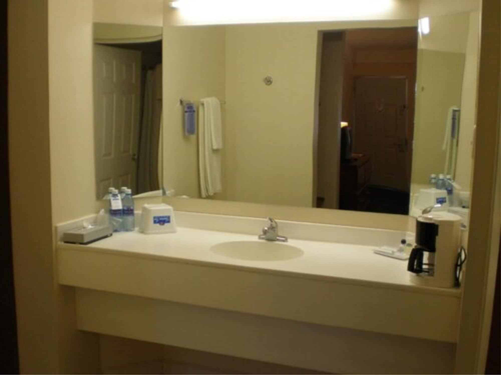 American Inn Hotel & Suites Parral Dış mekan fotoğraf