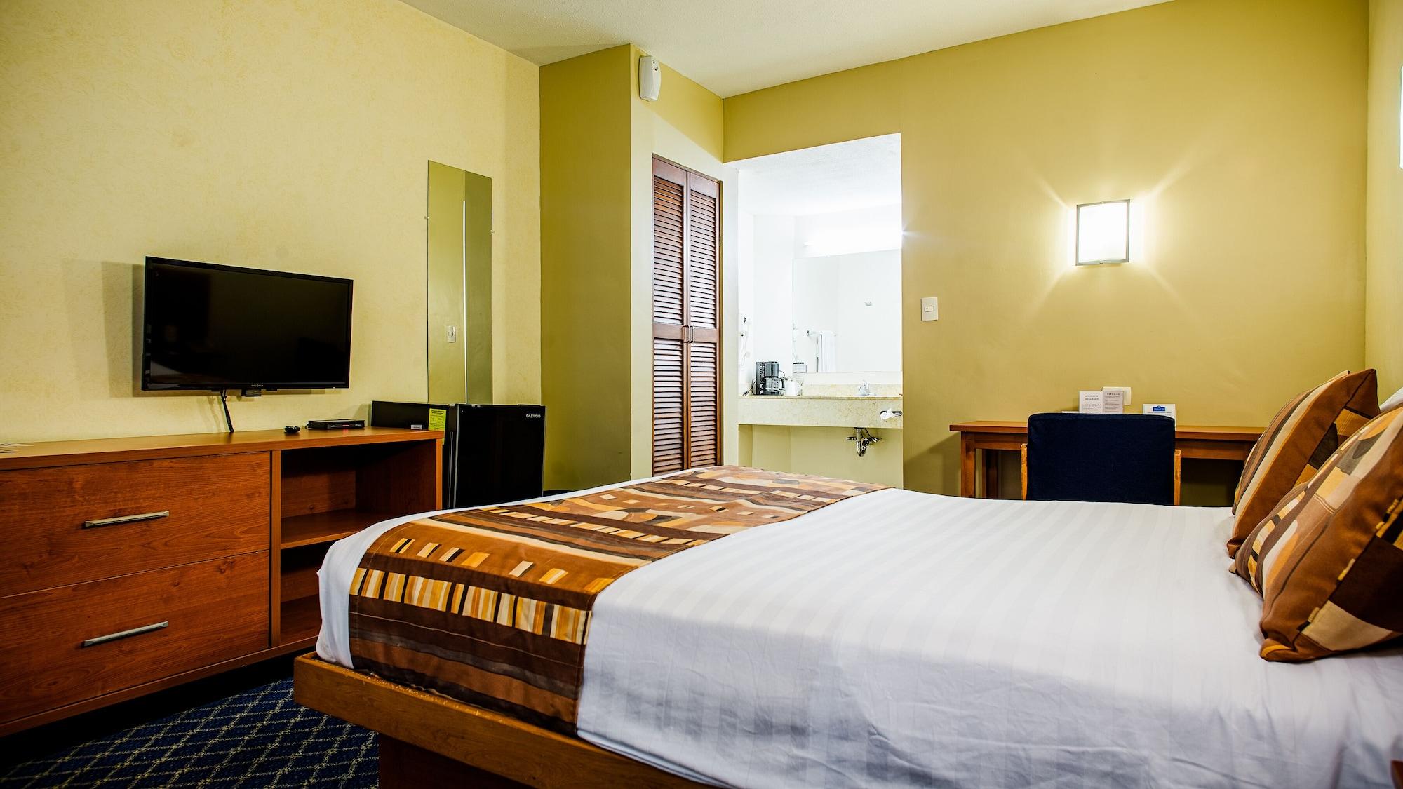 American Inn Hotel & Suites Parral Dış mekan fotoğraf