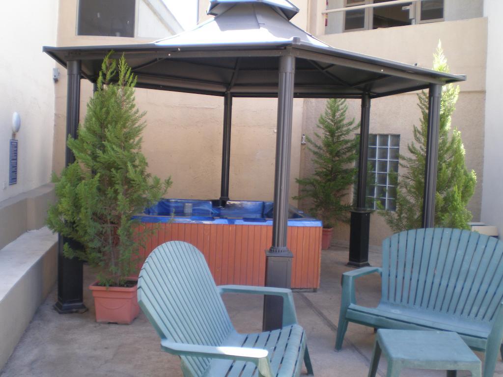 American Inn Hotel & Suites Parral Dış mekan fotoğraf